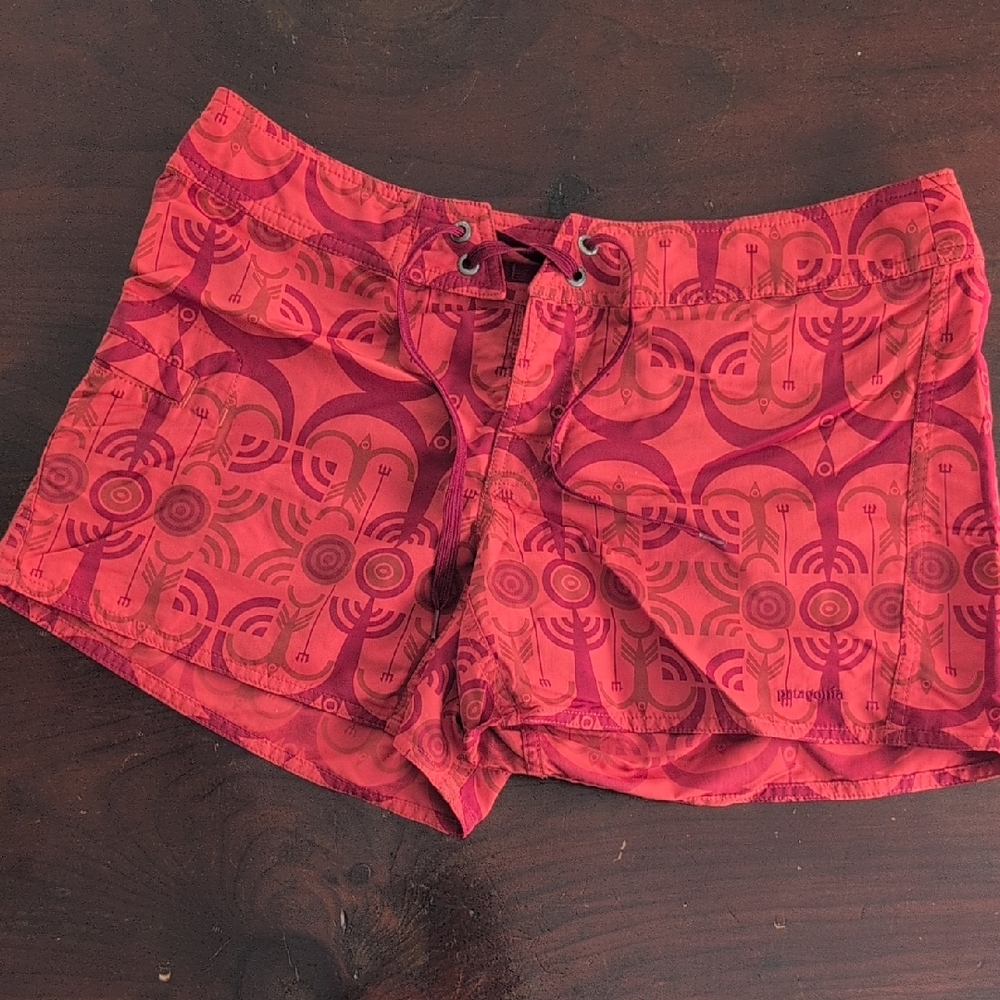 Patagonia Red Patterned Women's Cargo Shorts